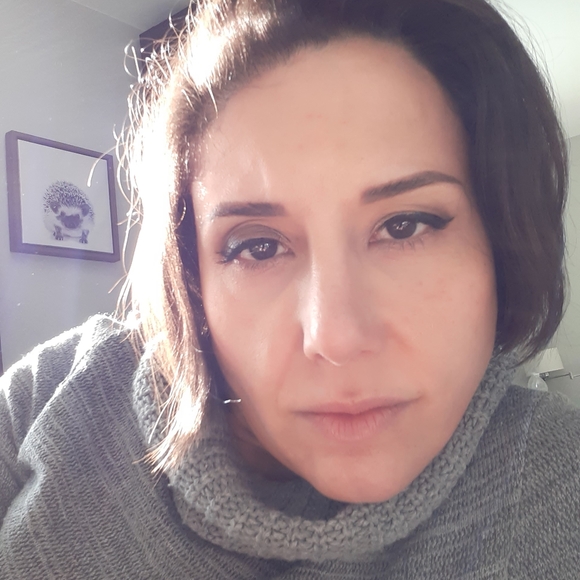 Meet your Posher, Özlem - Picture 2 of 2